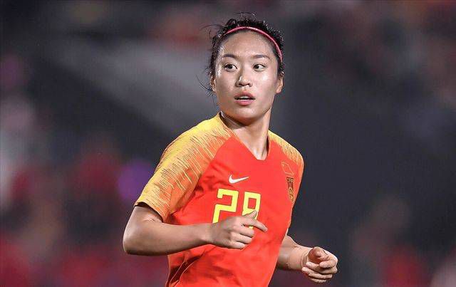 大胸的妈妈2020